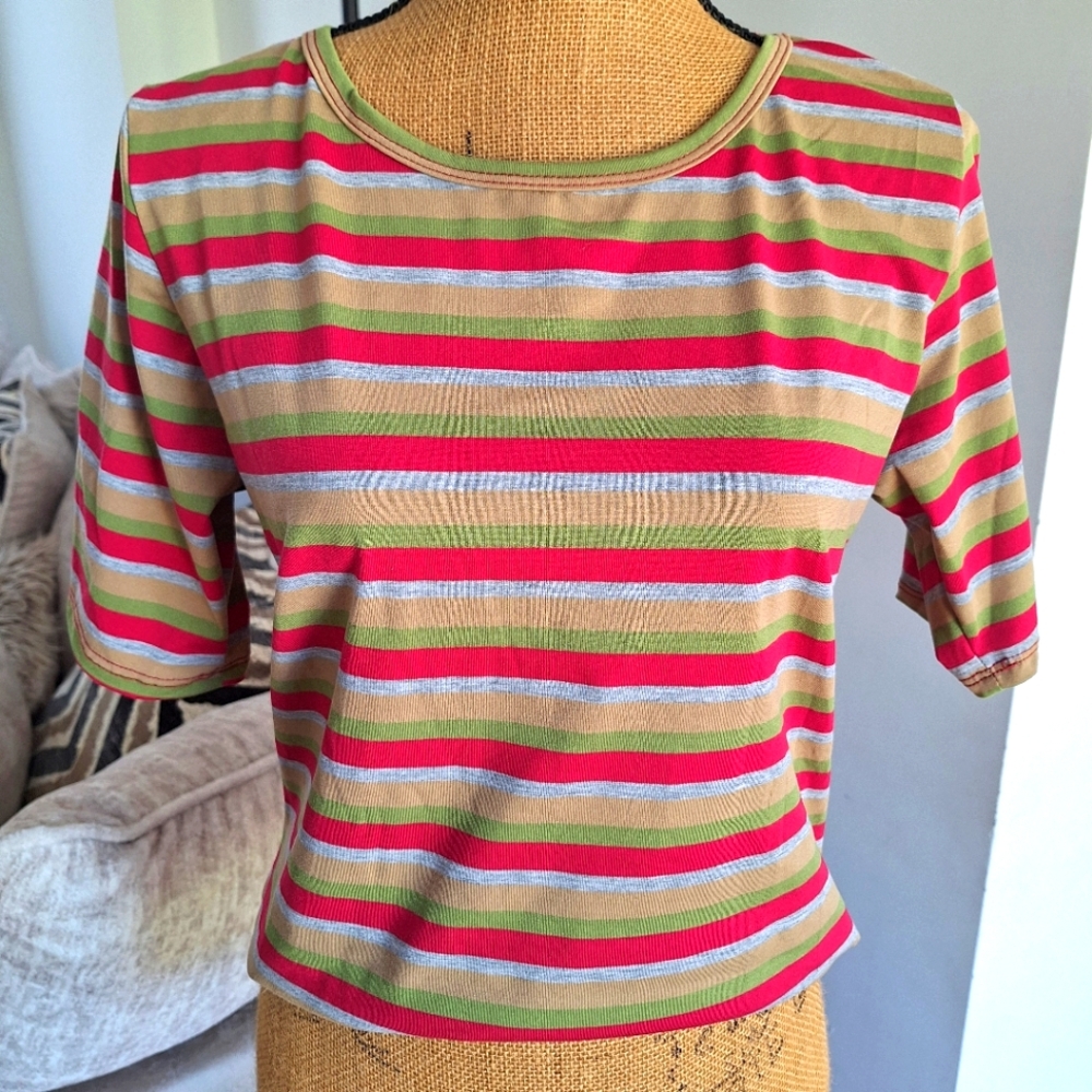 LulaRoe T-shirt size XL